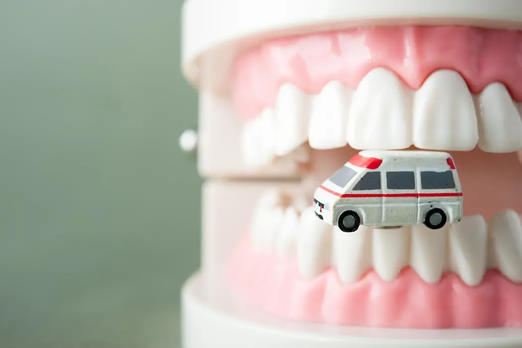dental emergencies, knocked out tooth, toothache, Oakboro Family Dentistry, Dr. Charles T. Bobo, emergency dental care, broken crown, cracked tooth, Oakboro NC