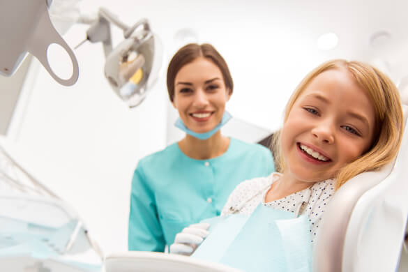 girl at the dentist